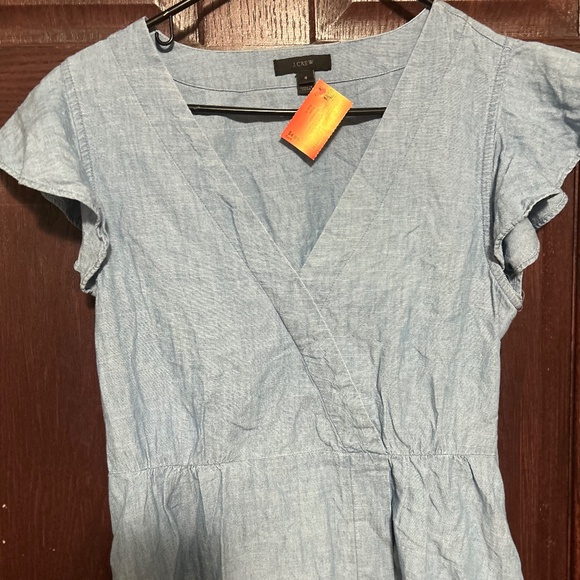 J Crew women's light denim top size 6 - Picture 1 of 2